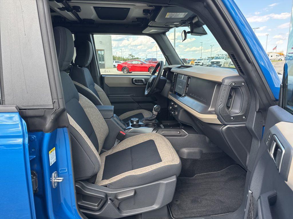 new 2025 Ford Bronco car, priced at $43,036