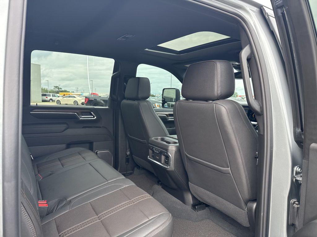 used 2024 Chevrolet Silverado 2500 car, priced at $70,492