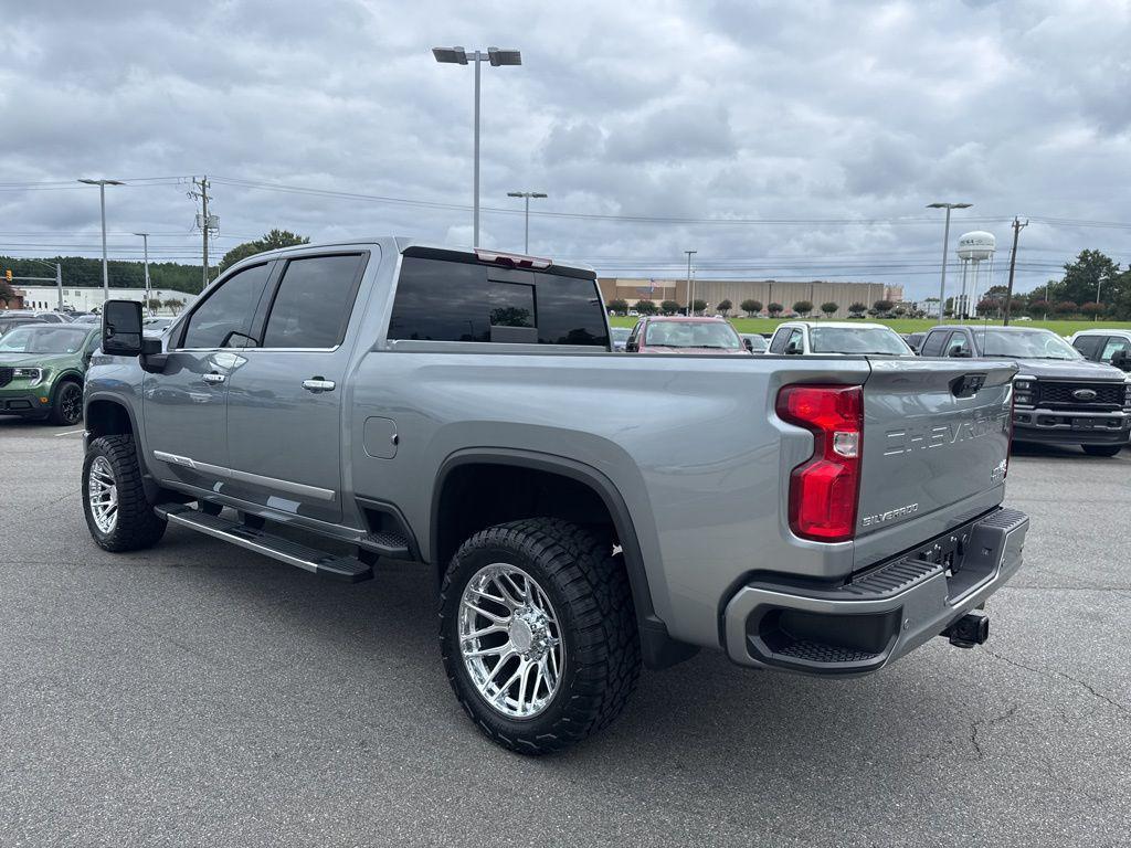 used 2024 Chevrolet Silverado 2500 car, priced at $70,492