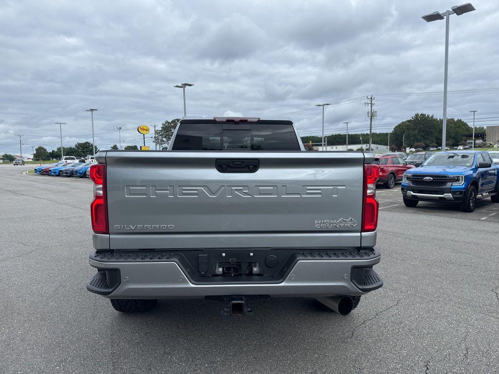 used 2024 Chevrolet Silverado 2500 car, priced at $70,492