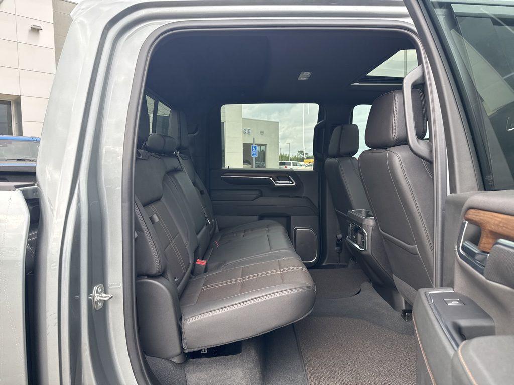 used 2024 Chevrolet Silverado 2500 car, priced at $70,492