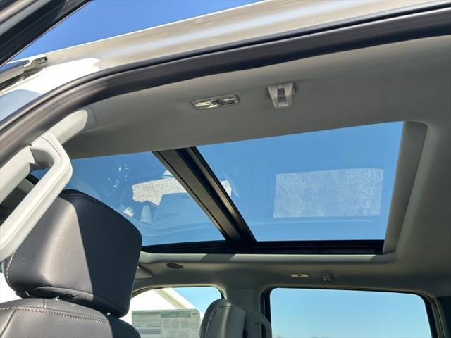 new 2025 Ford F-250 car, priced at $87,046