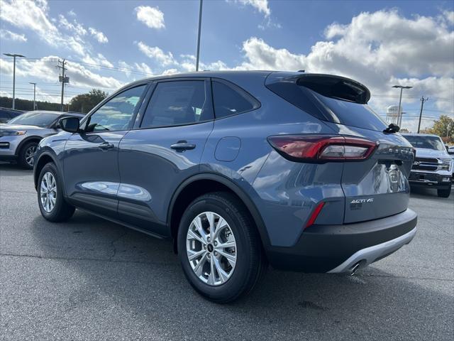 new 2025 Ford Escape car, priced at $29,490