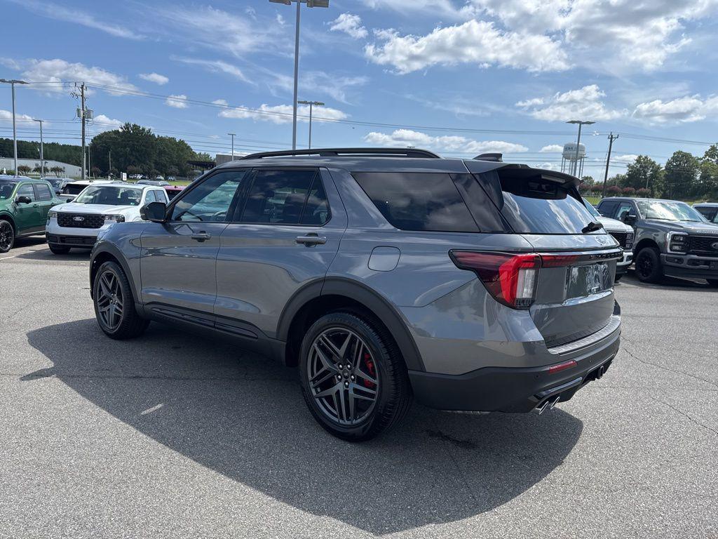 new 2025 Ford Explorer car, priced at $57,050