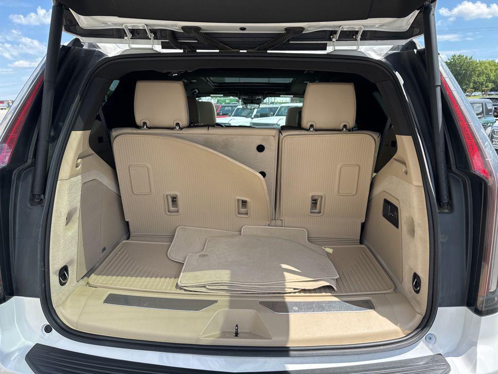 used 2021 Cadillac Escalade car, priced at $50,990
