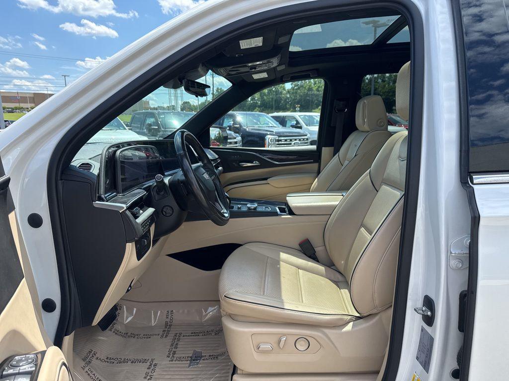 used 2021 Cadillac Escalade car, priced at $50,990