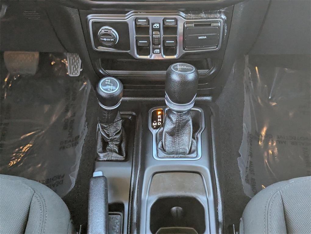 used 2021 Jeep Gladiator car, priced at $27,206