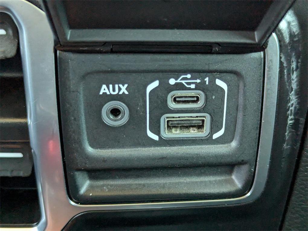 used 2021 Jeep Gladiator car, priced at $27,206