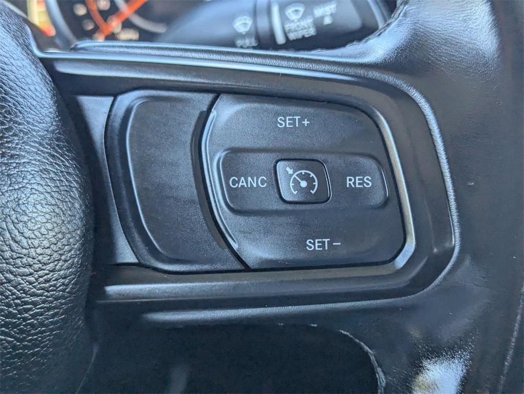 used 2021 Jeep Gladiator car, priced at $27,206