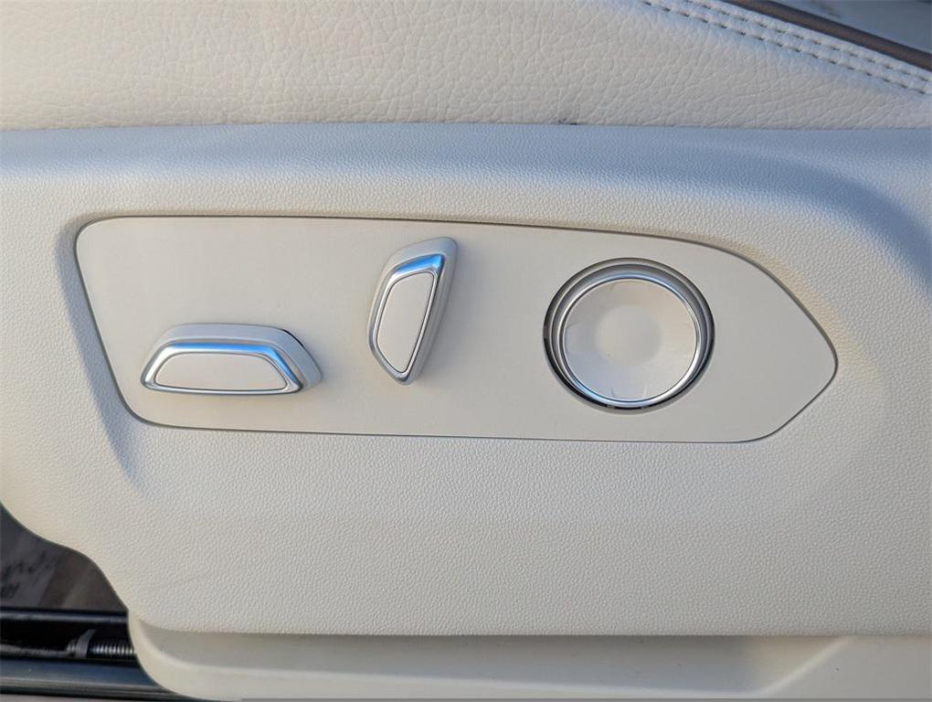 used 2023 GMC Yukon car, priced at $66,995