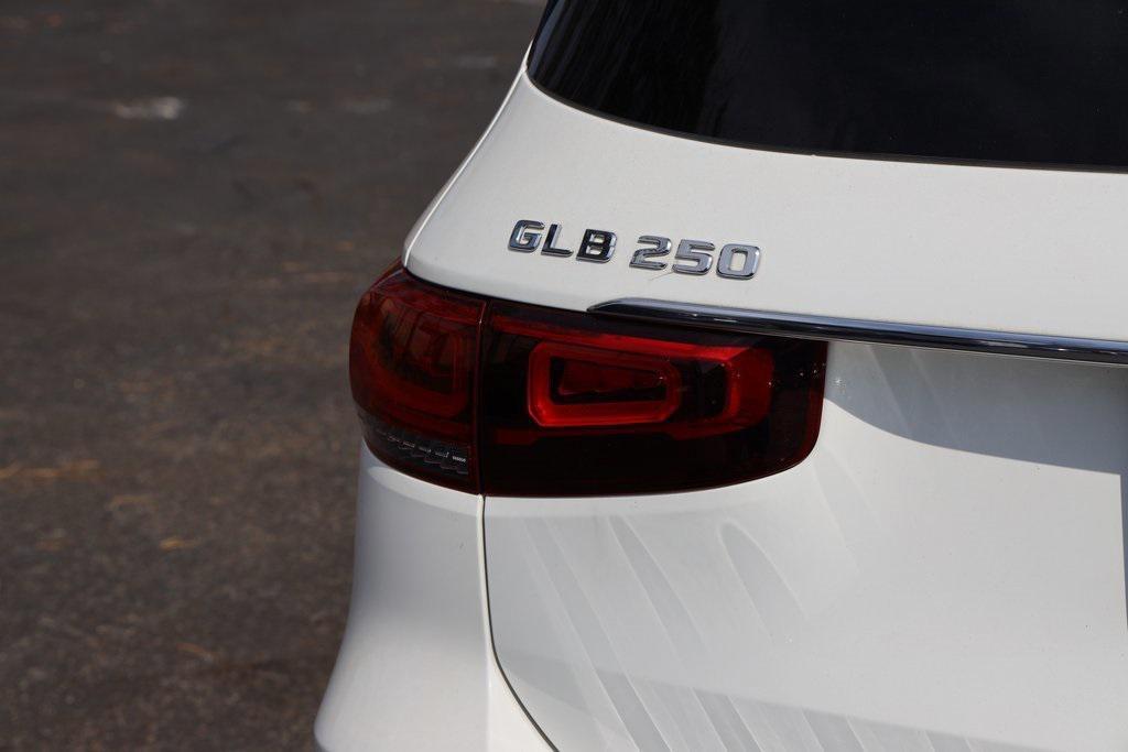 used 2020 Mercedes-Benz GLB 250 car, priced at $22,597