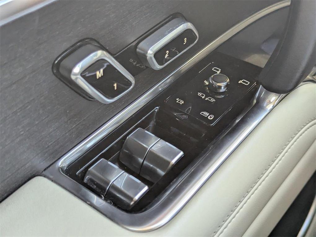 used 2023 Land Rover Range Rover car, priced at $88,494