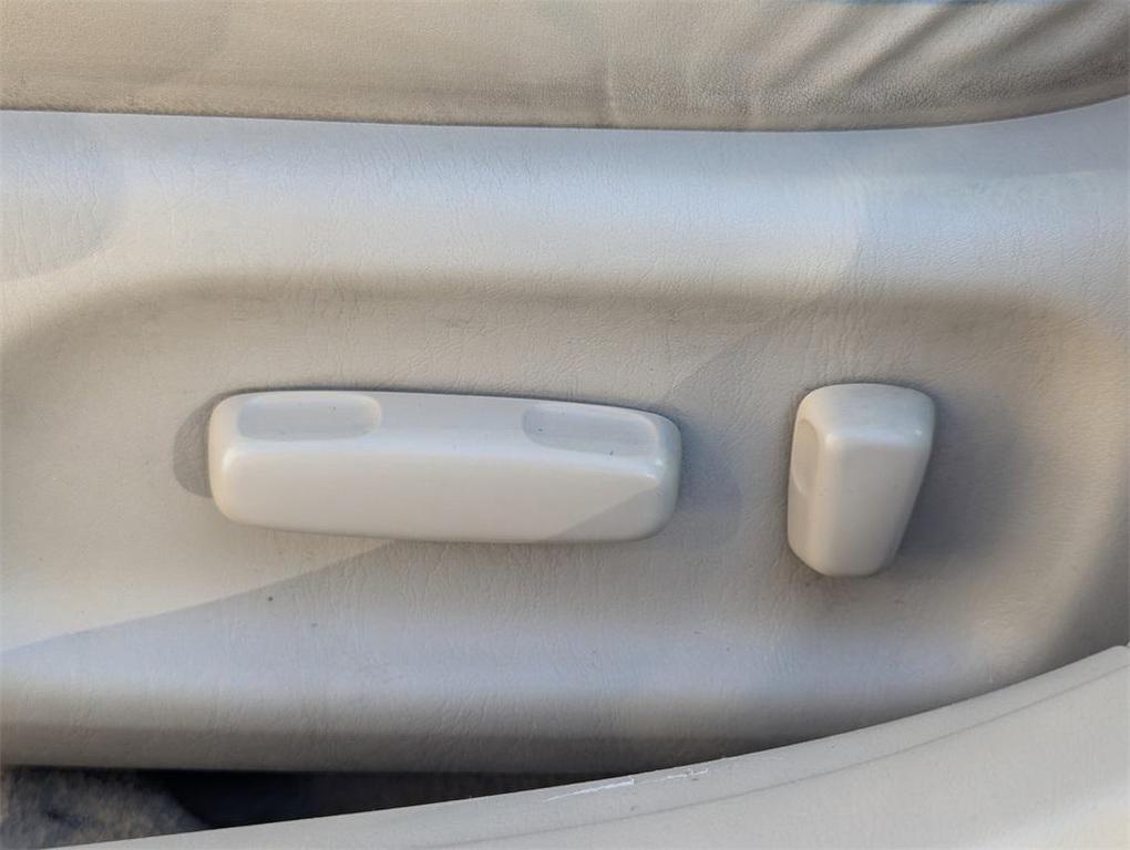 used 2002 Lexus ES 300 car, priced at $5,949