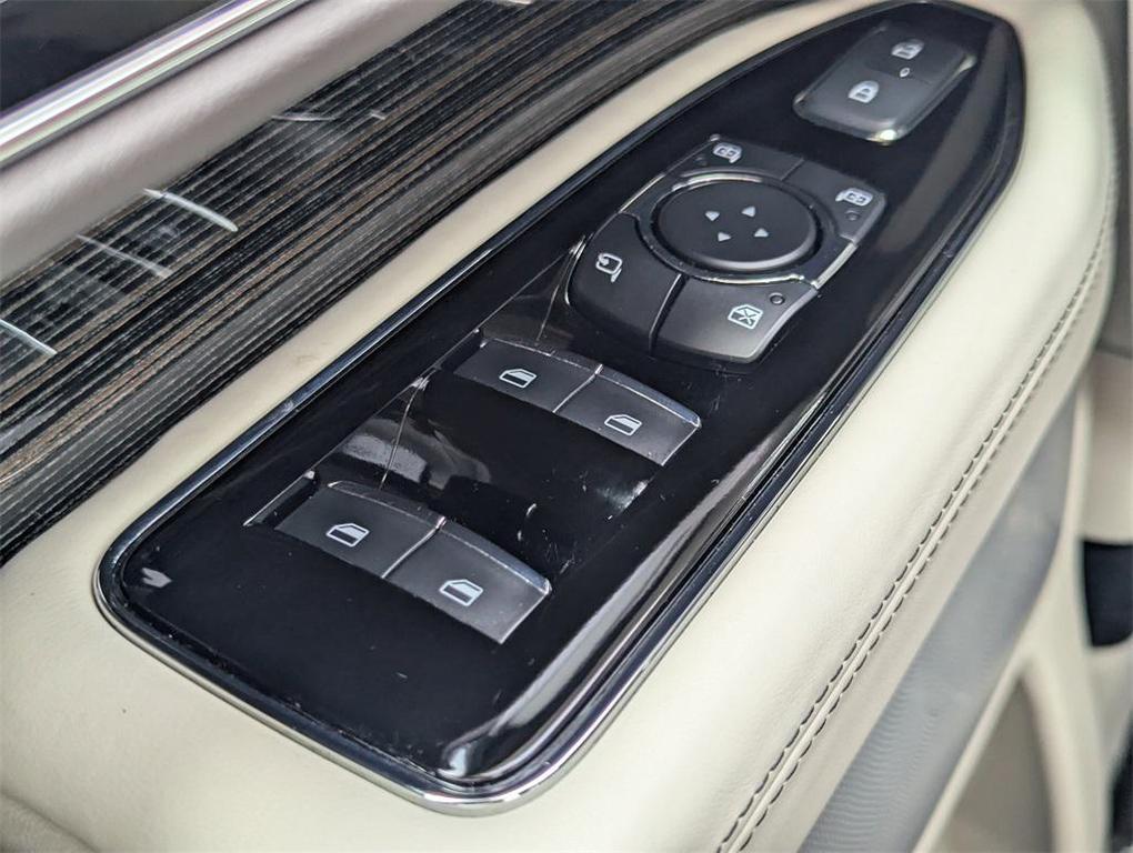 used 2024 Lincoln Navigator car, priced at $85,199