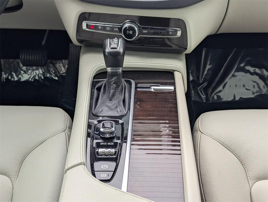 used 2019 Volvo XC90 car, priced at $18,299