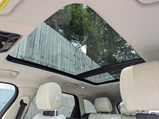 used 2021 Land Rover Range Rover Velar car, priced at $33,998