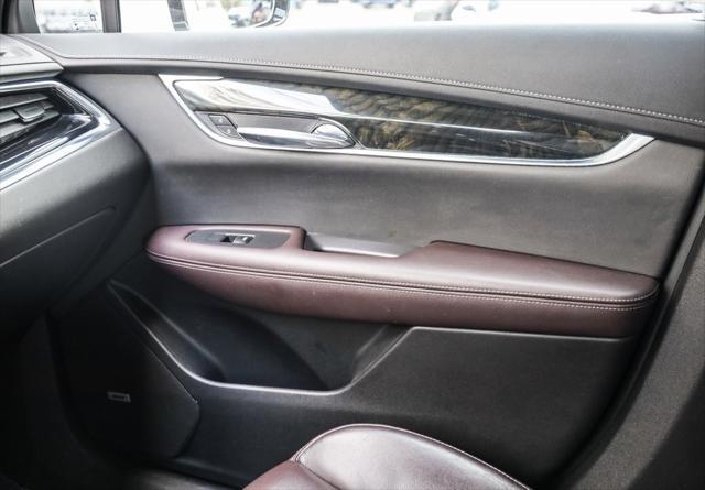 used 2021 Cadillac XT6 car, priced at $32,399
