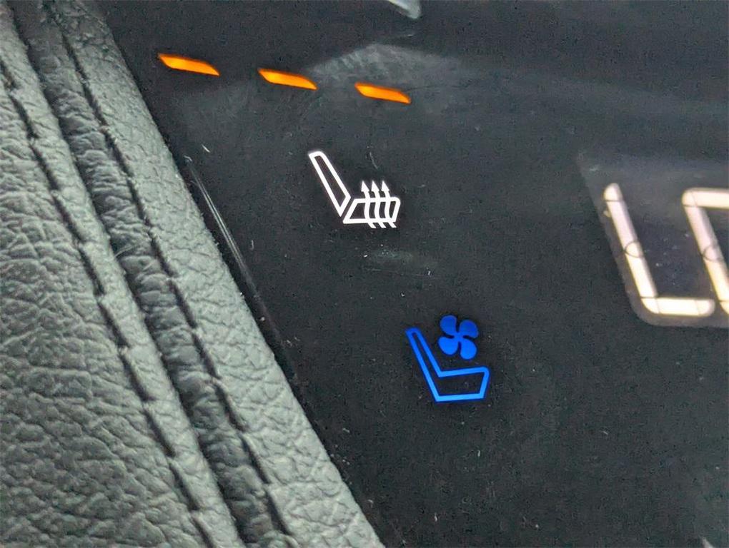 used 2020 Cadillac XT6 car, priced at $24,494