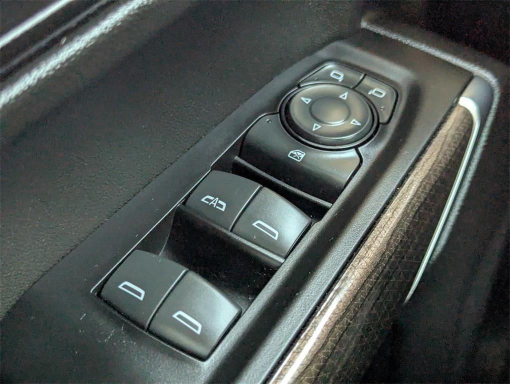 used 2022 Chevrolet Silverado 1500 car, priced at $45,313