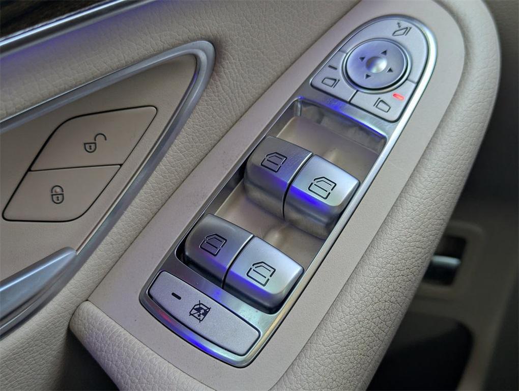 used 2022 Mercedes-Benz GLC 300 car, priced at $34,900