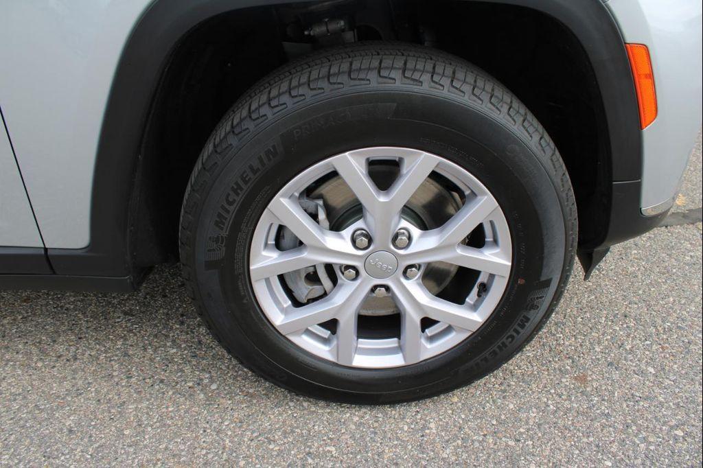 used 2022 Jeep Grand Cherokee L car, priced at $37,990