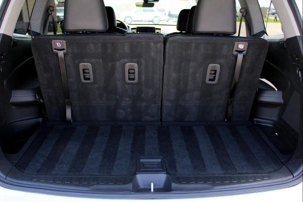used 2022 Honda Pilot car, priced at $39,990