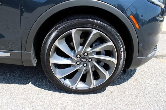 used 2022 Lincoln Nautilus car, priced at $39,990