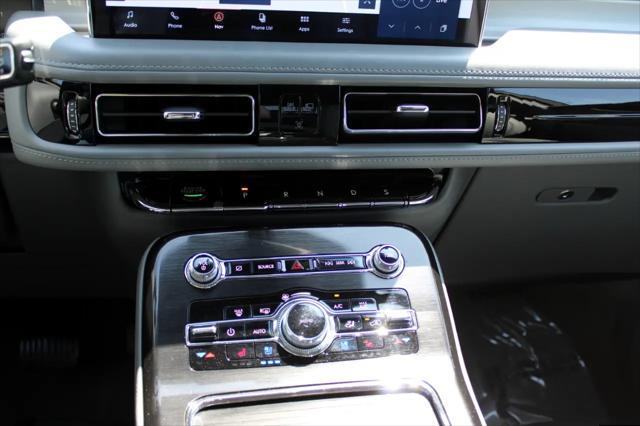 used 2022 Lincoln Nautilus car, priced at $39,990