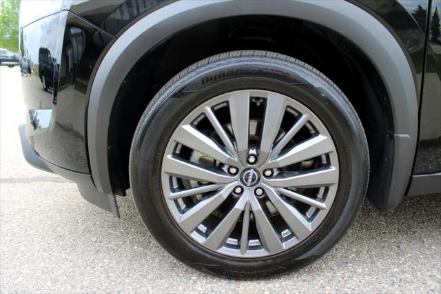 used 2024 Nissan Pathfinder car, priced at $42,990