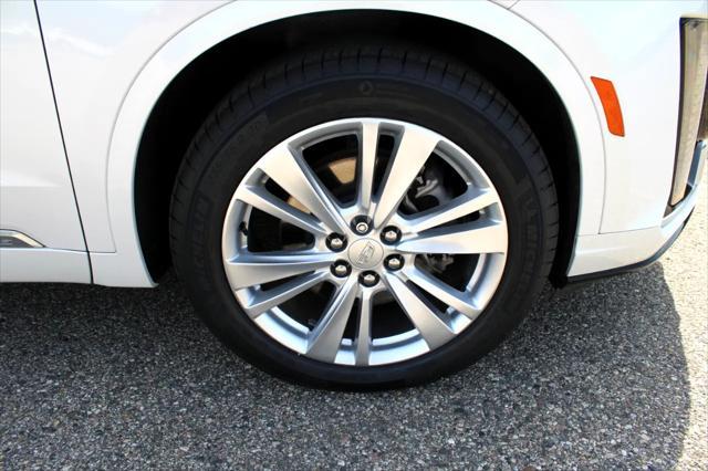used 2023 Cadillac XT6 car, priced at $47,590