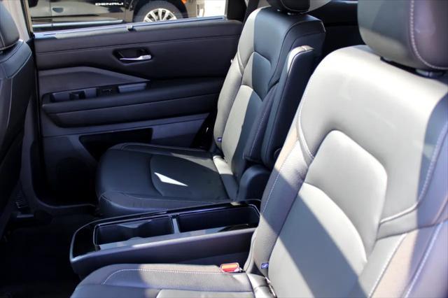 used 2023 Nissan Pathfinder car, priced at $39,990