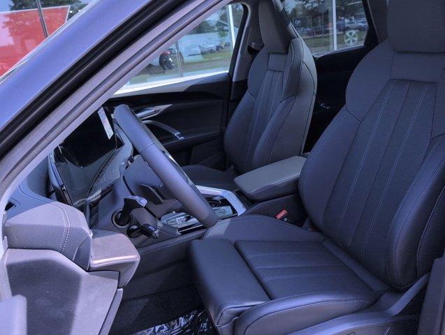 new 2025 Audi Q5 car, priced at $60,975