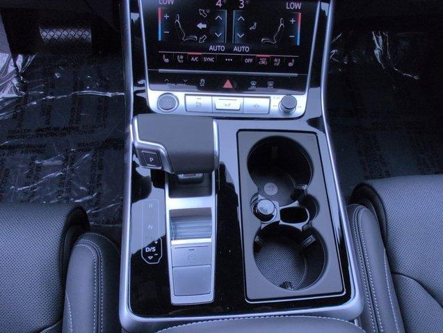 new 2025 Audi Q7 car, priced at $81,650