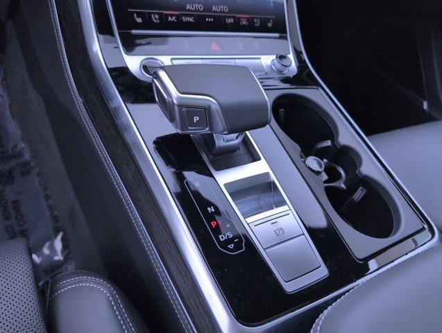 new 2025 Audi Q7 car, priced at $81,650
