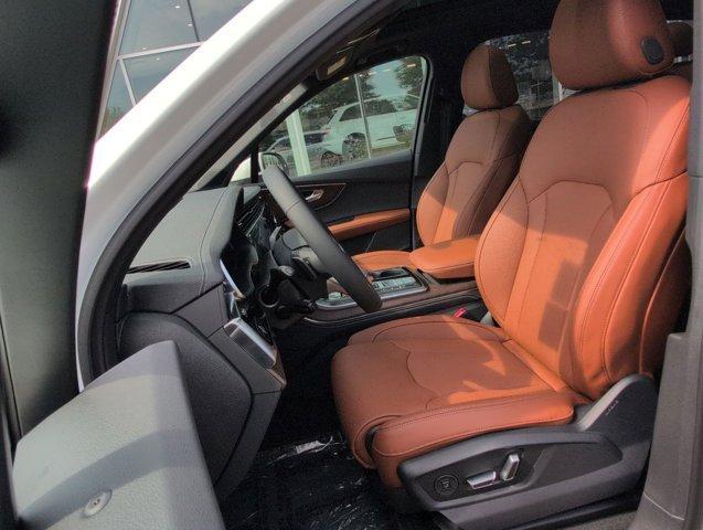 new 2025 Audi Q7 car, priced at $81,910