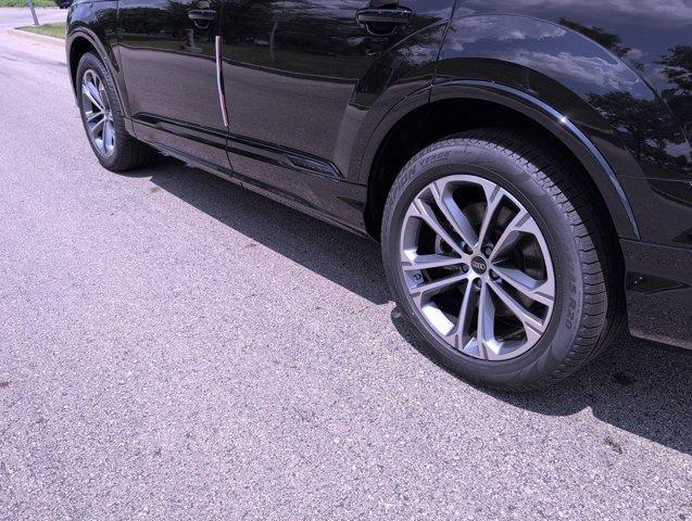 new 2025 Audi Q7 car, priced at $66,888