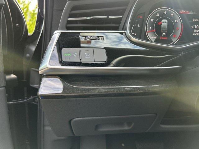 new 2025 Audi Q7 car, priced at $77,605