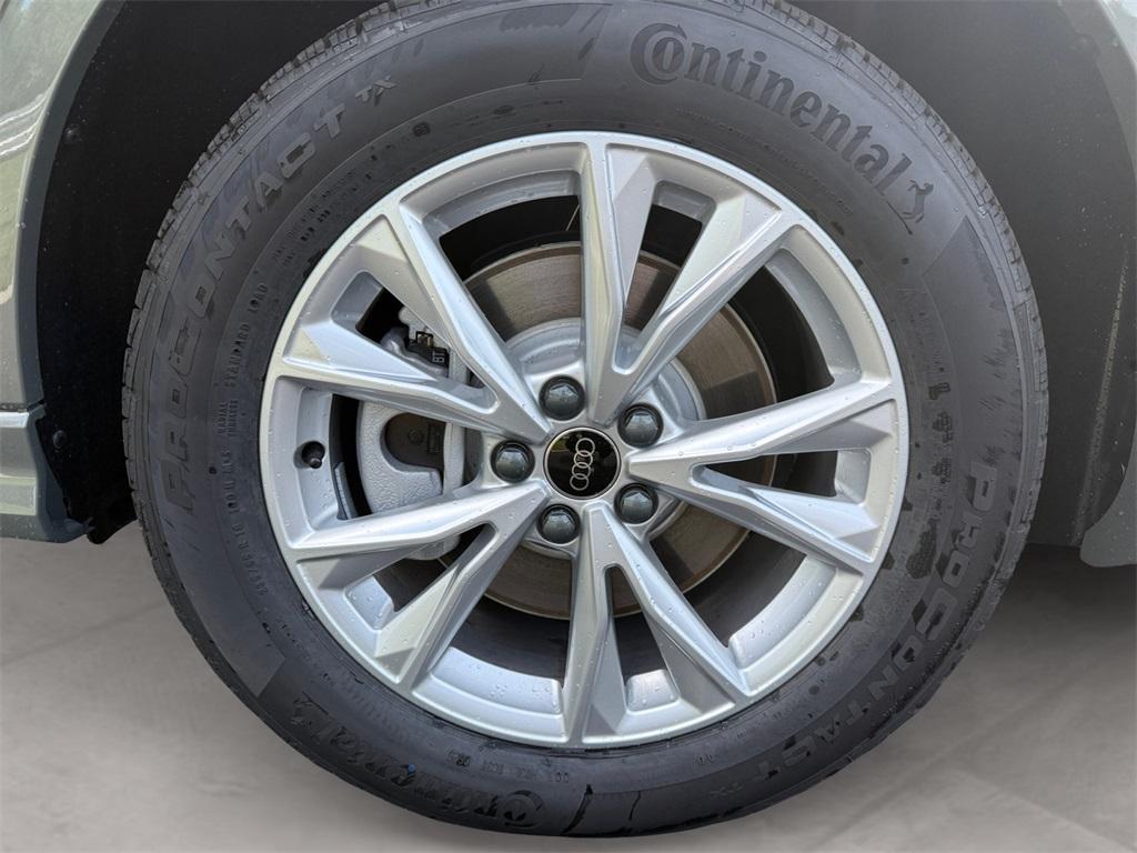 new 2025 Audi Q3 car, priced at $44,060