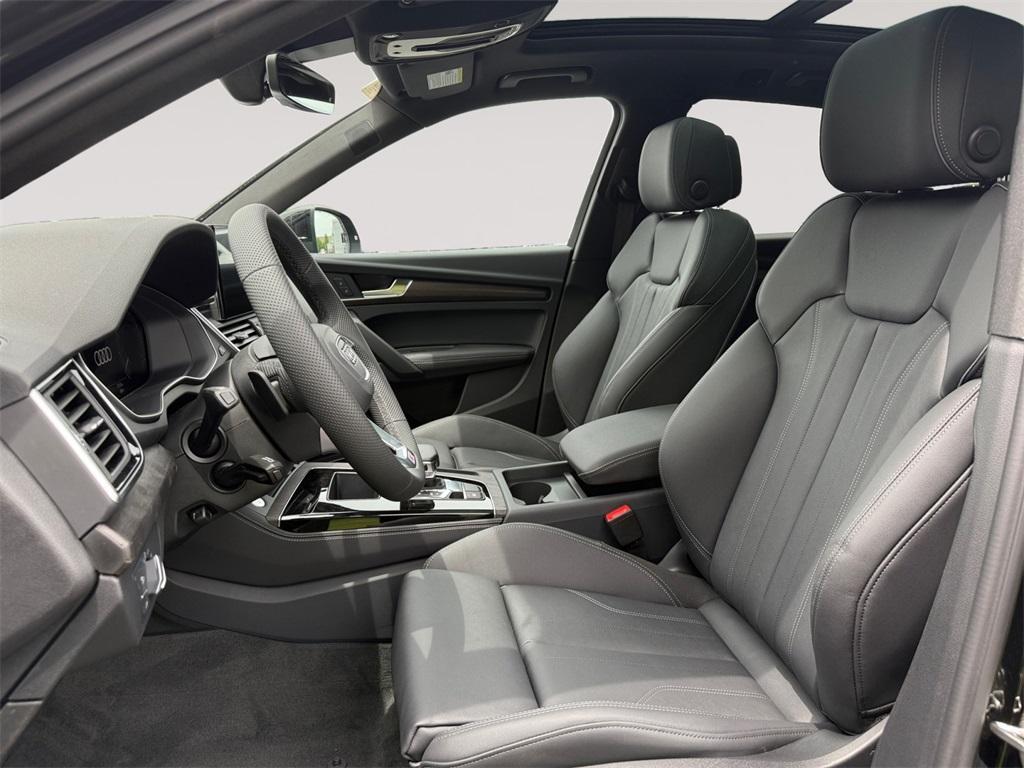 new 2025 Audi Q5 car, priced at $68,565