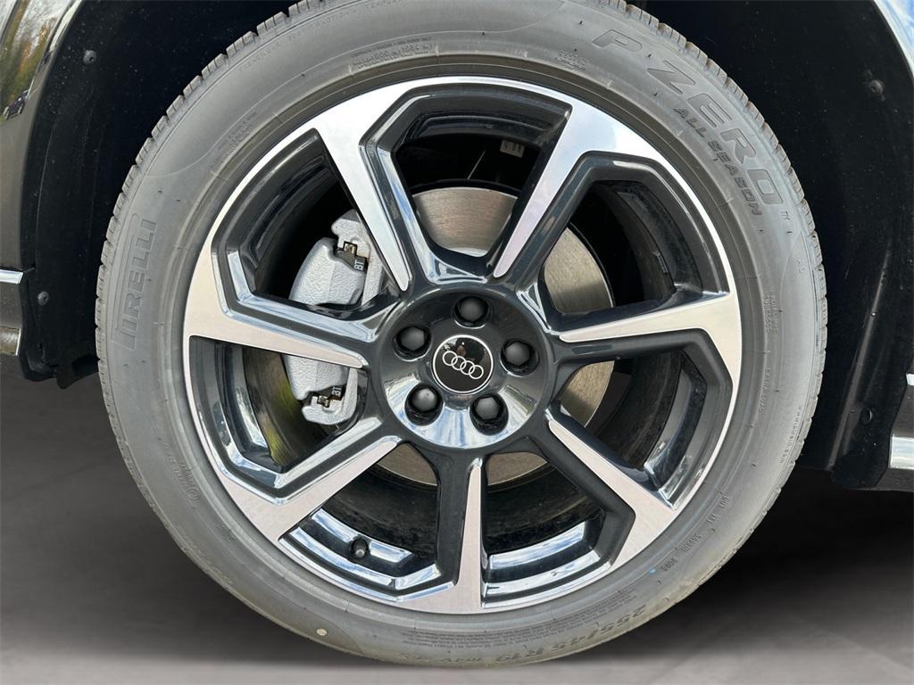 new 2025 Audi Q3 car, priced at $47,240