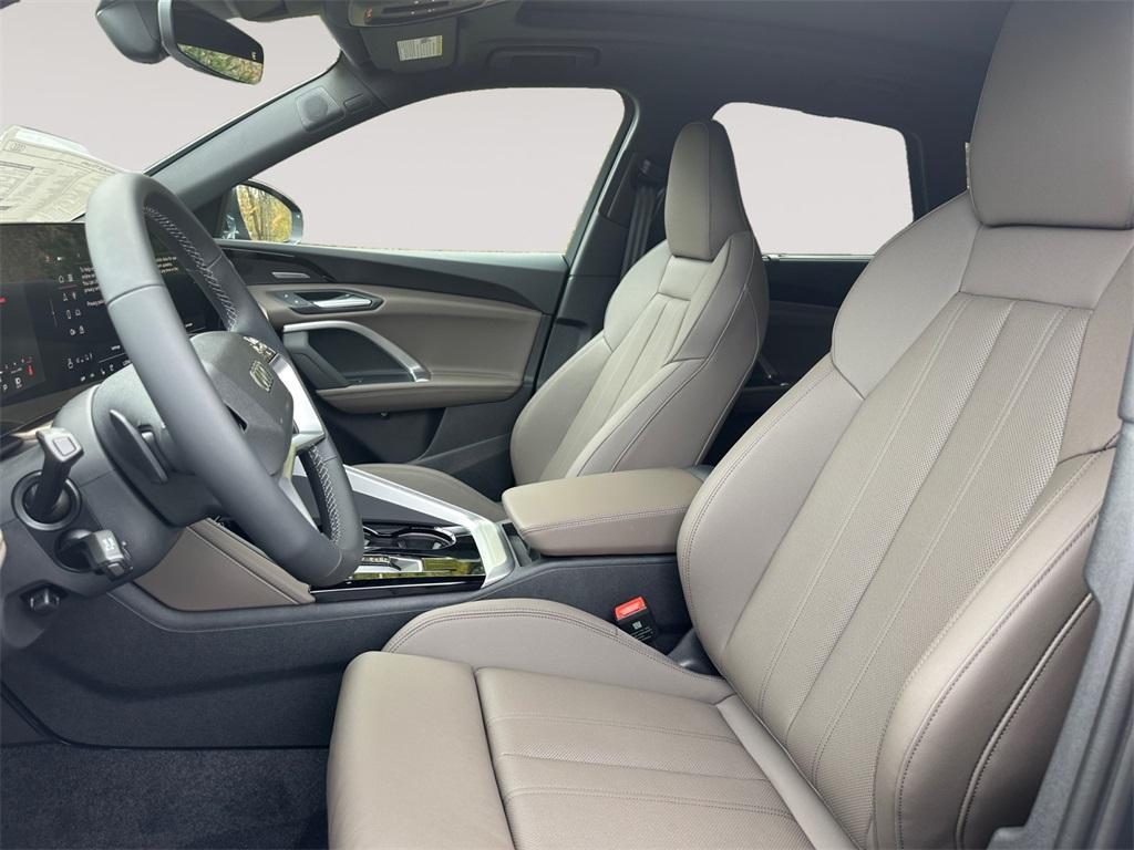 new 2025 Audi Q5 car, priced at $62,080