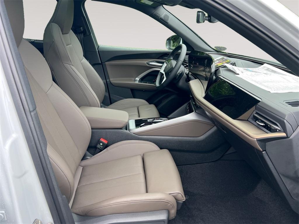 new 2025 Audi Q5 car, priced at $61,105