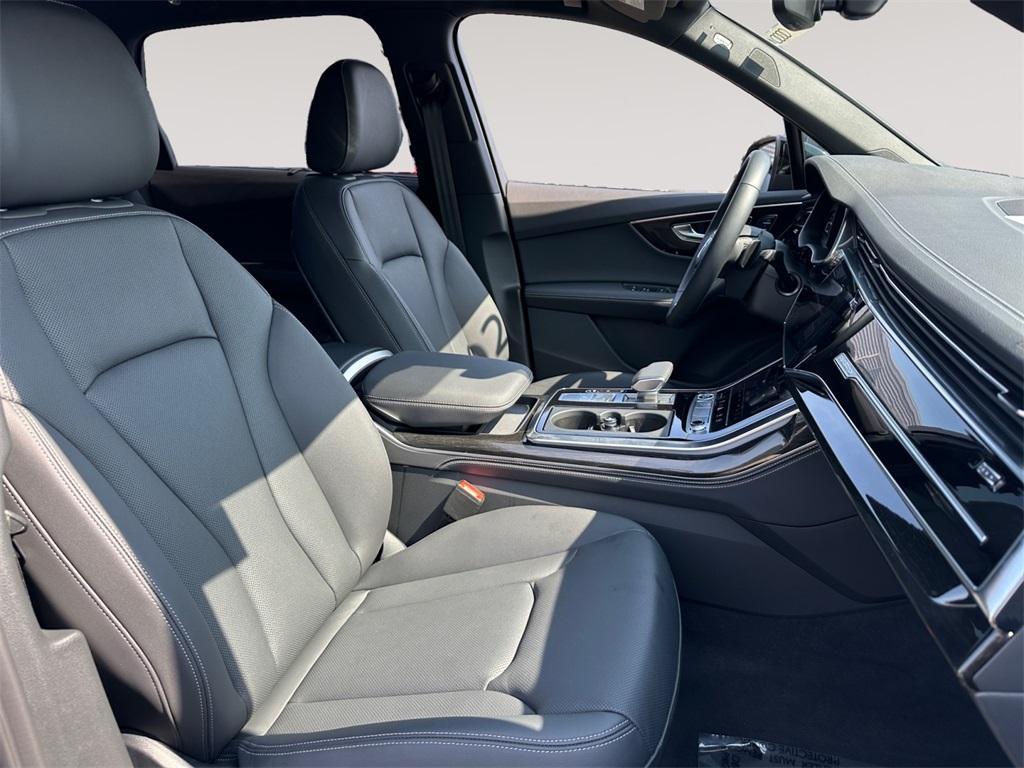 used 2025 Audi Q7 car, priced at $67,591