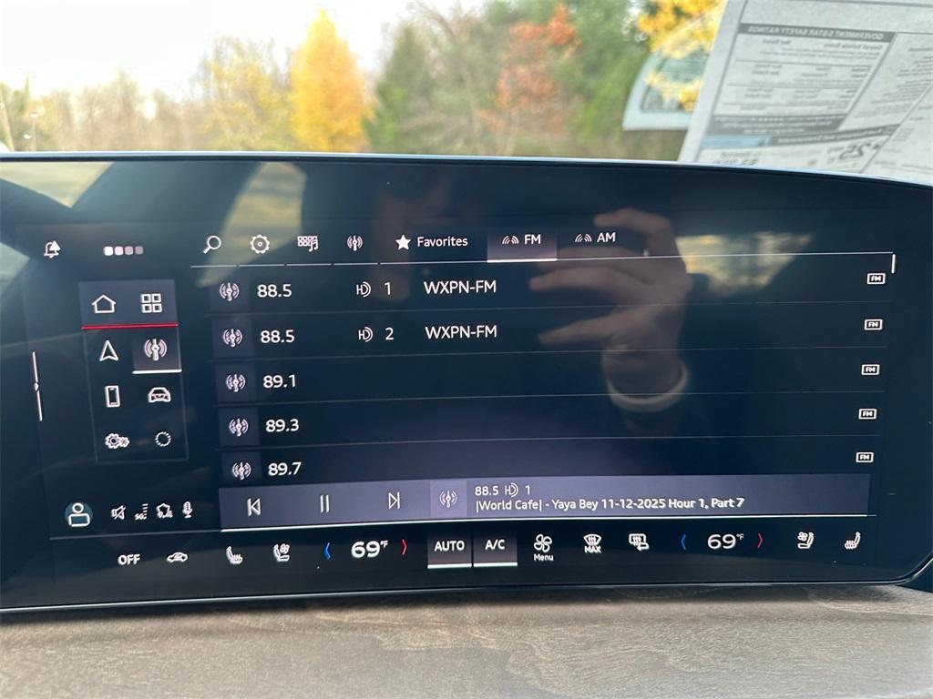 new 2025 Audi Q5 car, priced at $61,430