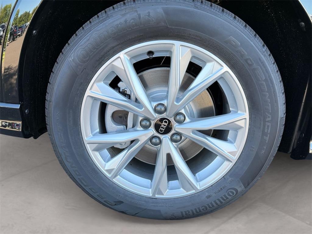 new 2025 Audi Q3 car, priced at $45,240
