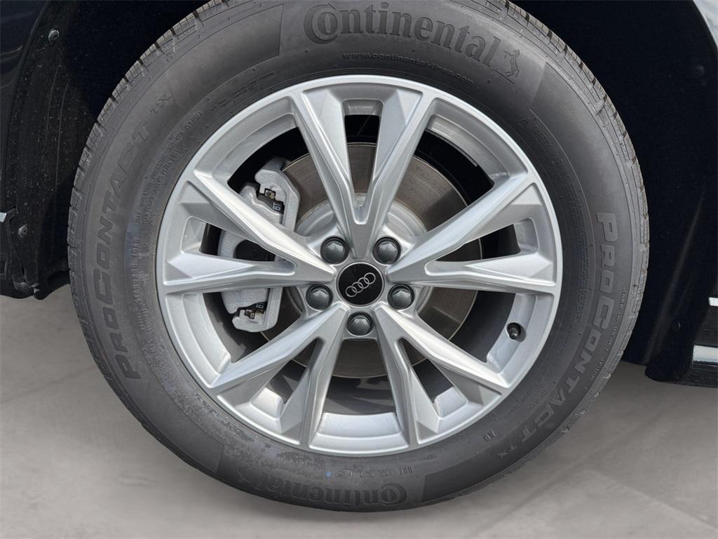 new 2025 Audi Q3 car, priced at $44,060