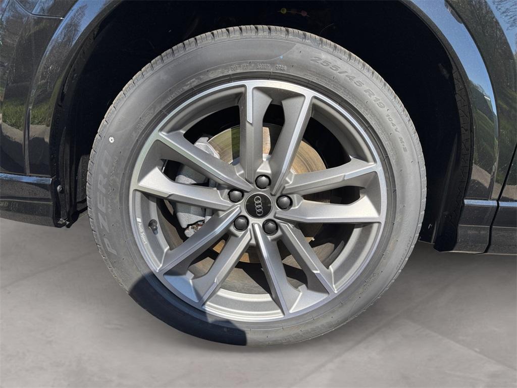 new 2025 Audi Q3 car, priced at $46,110