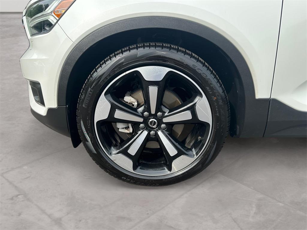 used 2022 Volvo XC40 car, priced at $27,591