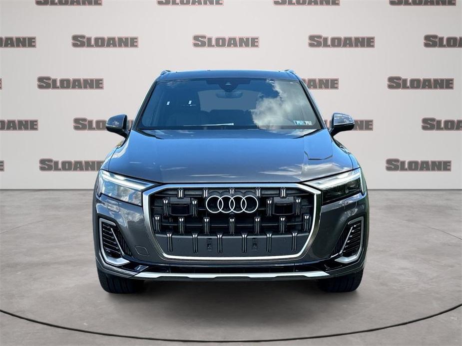 new 2025 Audi Q7 car, priced at $75,930