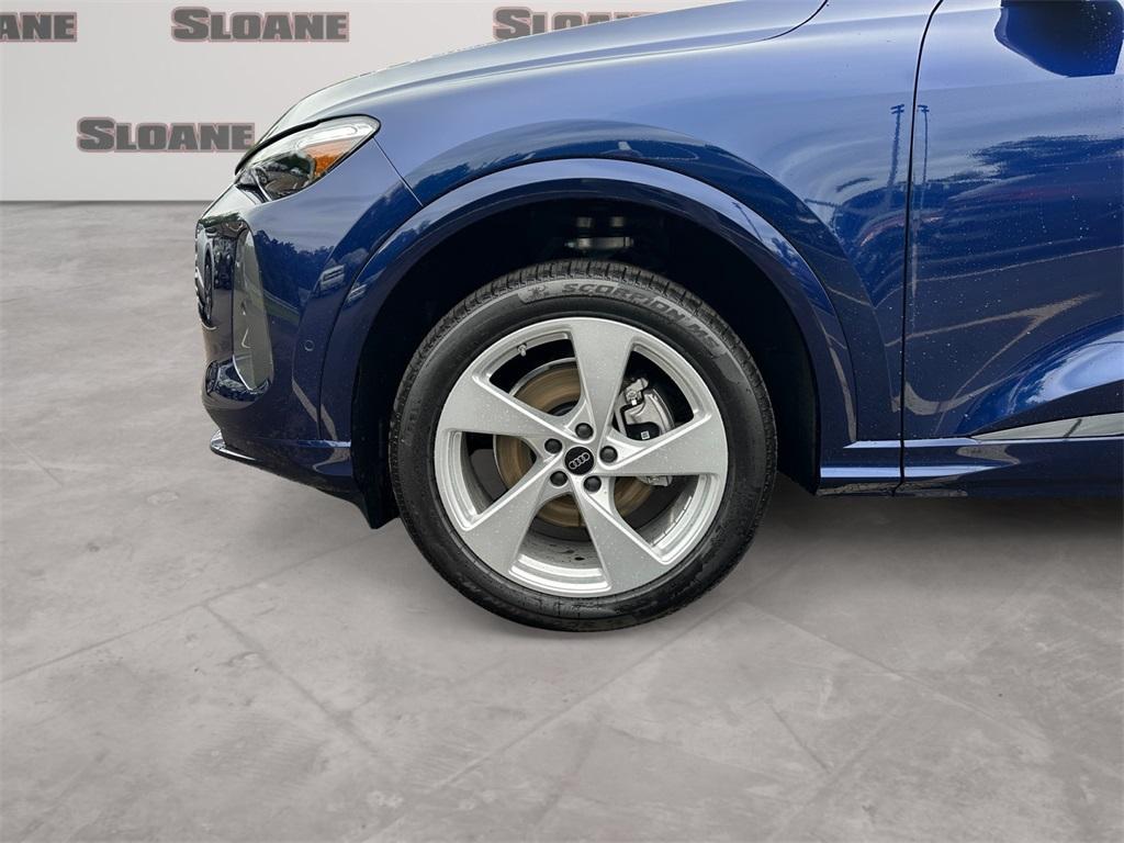new 2025 Audi Q5 car, priced at $62,040
